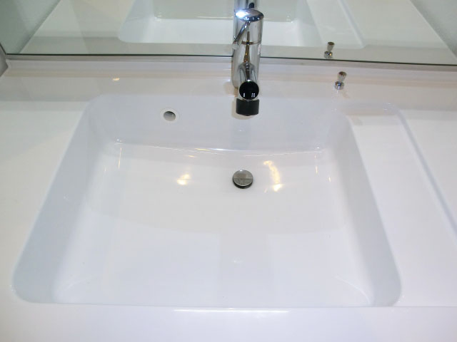 ヴィラグレイス西落合　清潔感ある洗面ボウル