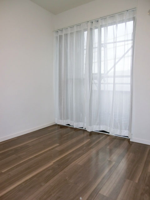 ヴィラグレイス西落合　約5.3帖の洋室