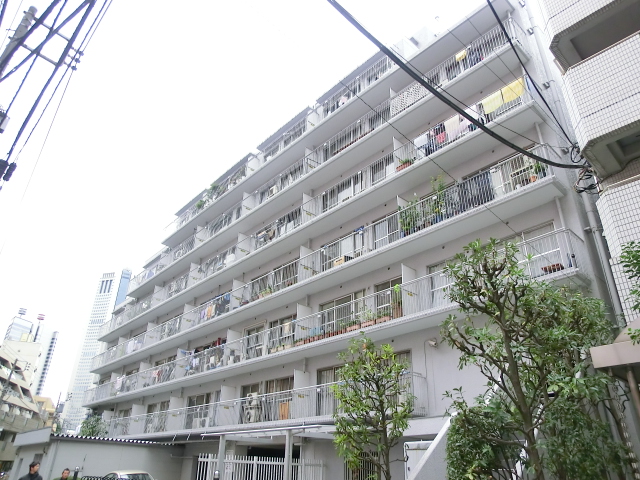 西新宿ハウス　外観