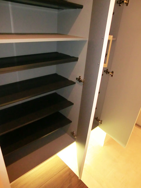 西新宿ハウス　シューズボックスもたっぷり501