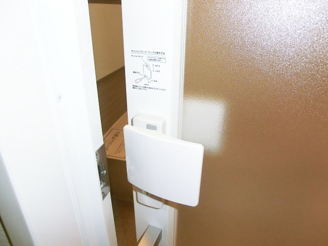 西新宿ハウス　ドアにはチャイルドロック機能が501