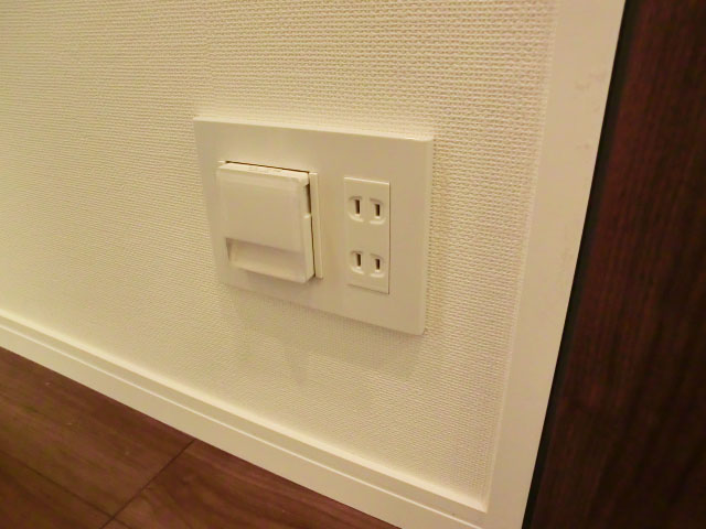 西新宿ハウス　足元にはフットライト501