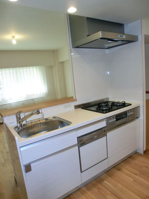 シャンボール松濤　使い勝手良さそうなシステムキッチン