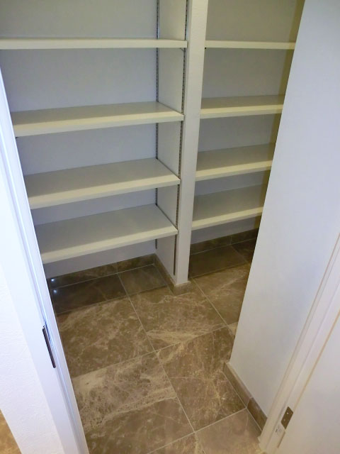 たっぷりシューズインクローク