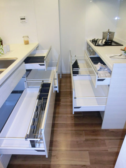 ゆったりサイズのキッチン