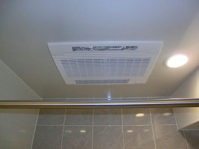 浴室換気乾燥機付