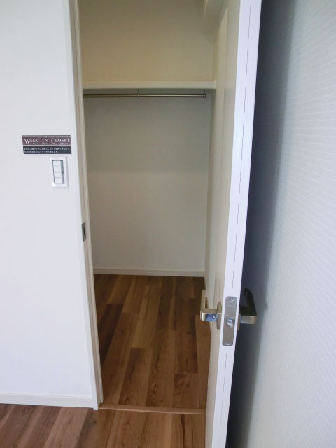 約6.7帖の洋室　ウォークインクローゼット