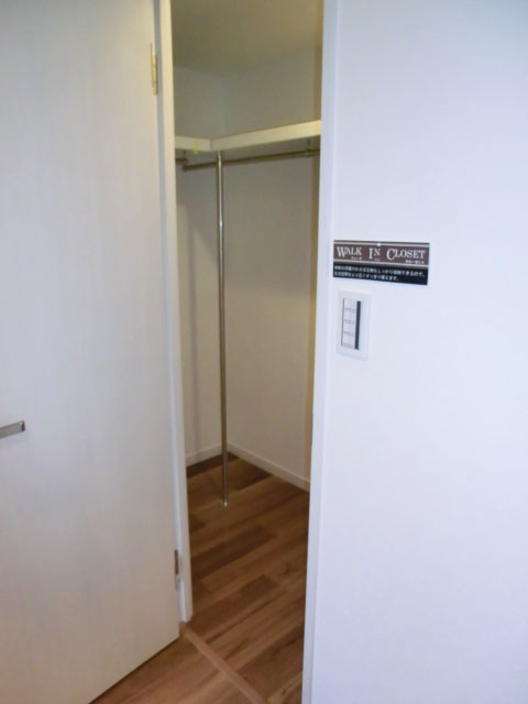 約9.5帖の洋室　ウォークインクローゼット