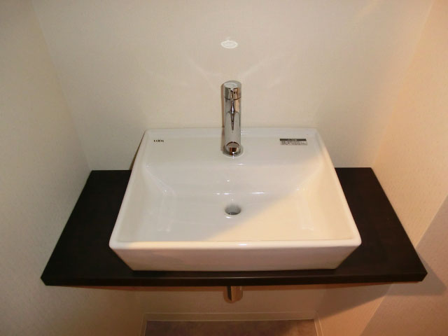 第23宮庭マンション　トイレには手洗い場が設けてあります