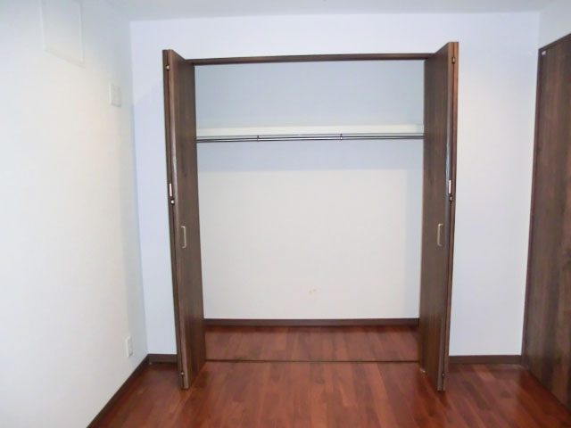 第23宮庭マンション　約6.0帖の洋室　クローゼット