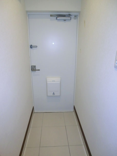 第23宮庭マンション　L字型の広い玄関