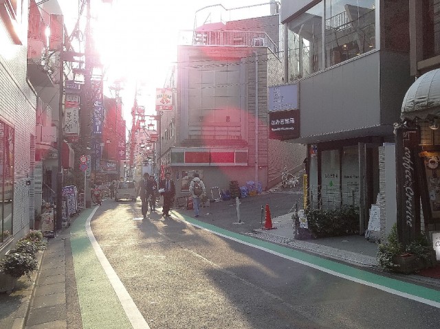 秀和参宮橋レジデンス　参宮橋駅前商店街