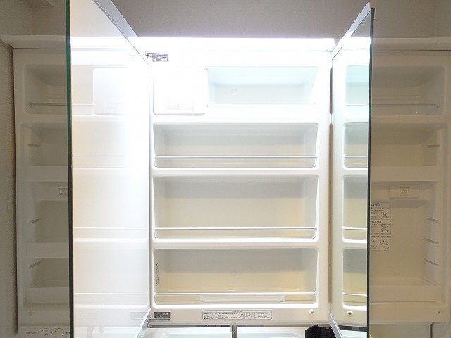 3面鏡裏は一面収納