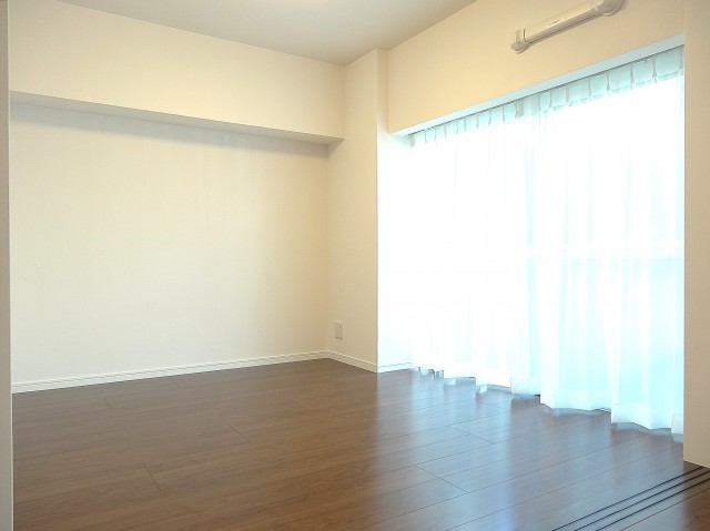 田町スカイハイツ　約5.6畳の洋室101