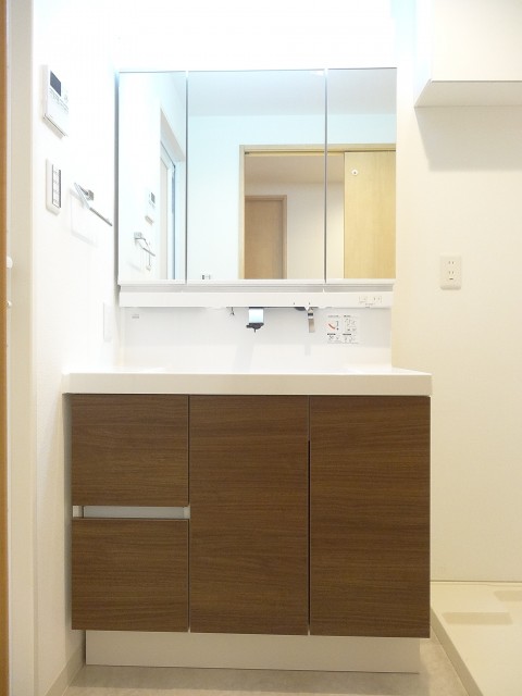 ディナスカーラ新宿　洗面化粧台