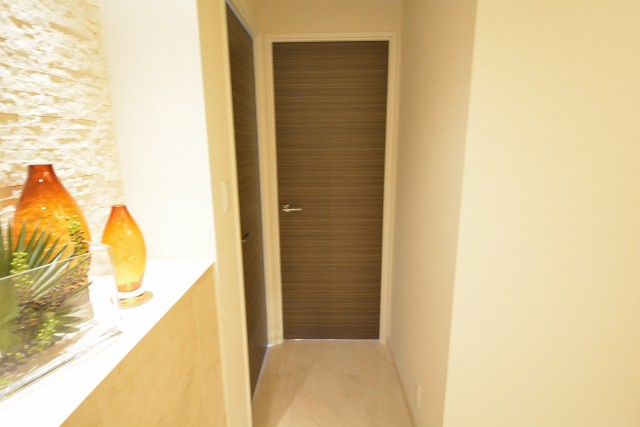 サンビューハイツ元麻布　廊下南