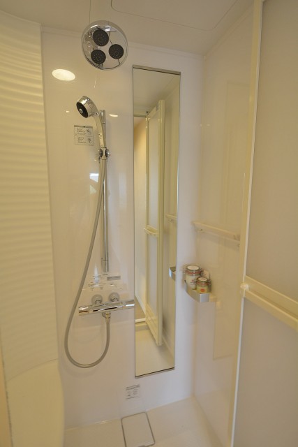 サンビューハイツ元麻布　洋室1シャワー