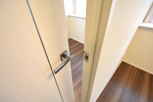 レジデンシャルステート砧　洋室4.6へ