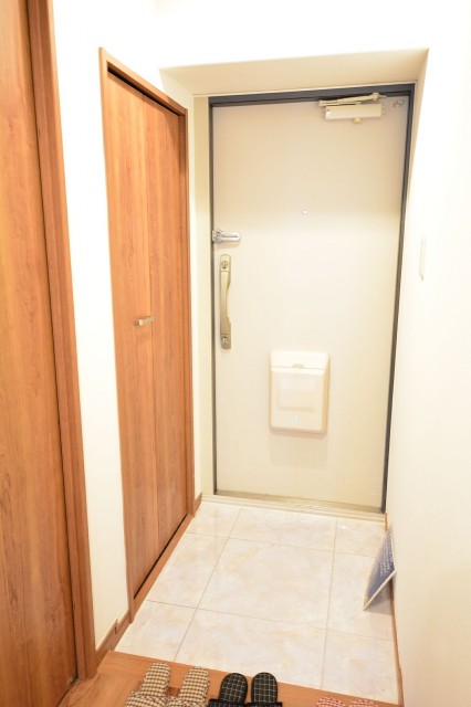 明るい玄関ホール