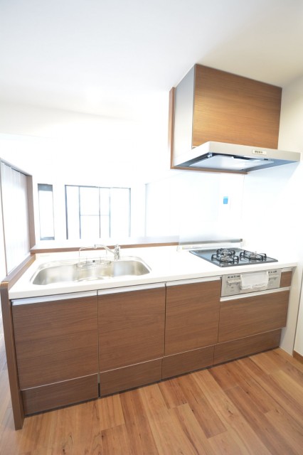 浄水器のついたシステムキッチン