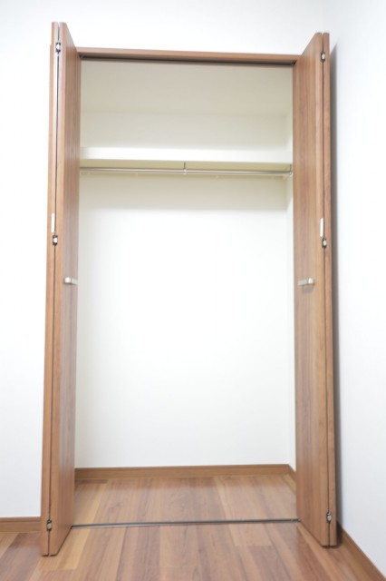 約5.1畳の洋室のクローゼット