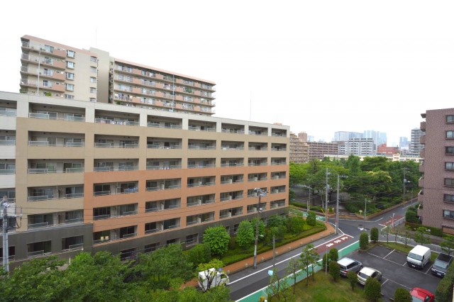 西向きバルコニーからの眺望