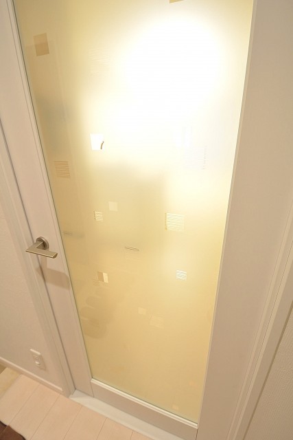 日神デュオステージ上北沢　リビングへの扉