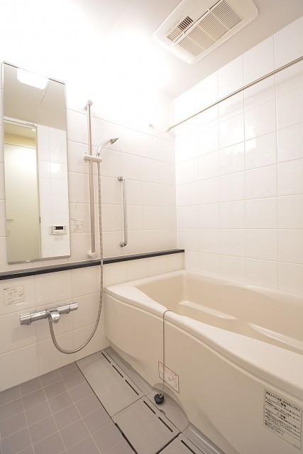 日神デュオステージ上北沢　追い焚き機能付きのバスルーム