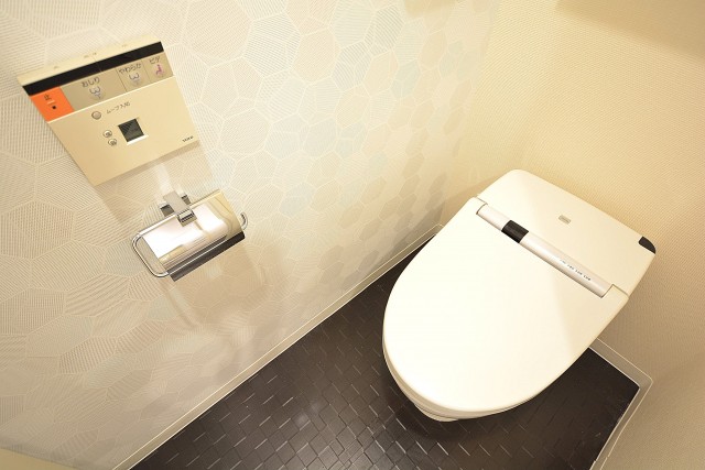 日神デュオステージ上北沢　ウォシュレット付きトイレ