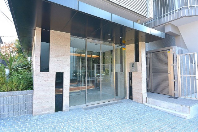 レジデンシャルステート砧　エントランス