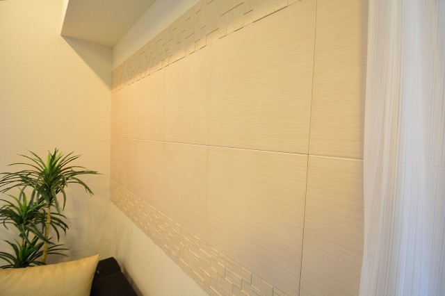 田町スカイハイツ リビング壁面にはエコカラット♪708