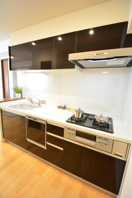 田町スカイハイツ 食洗器付きのシステムキッチン708