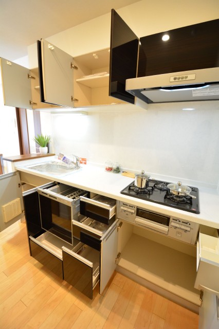 田町スカイハイツ 食洗器付きのシステムキッチン