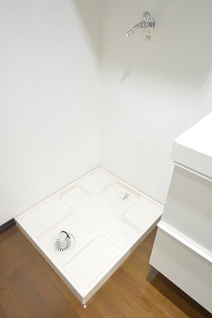 秀和参宮橋レジデンス　洗濯機置場