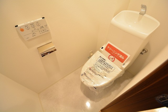 田町スカイハイツ ウォシュレット付きトイレ708