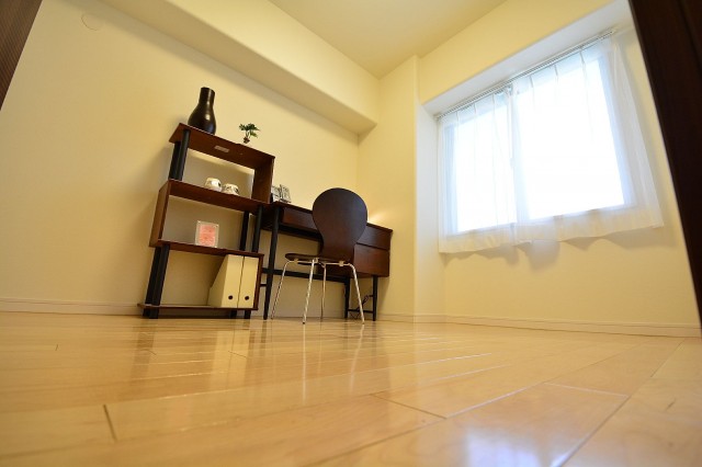 田町スカイハイツ　約5.0畳の洋室708