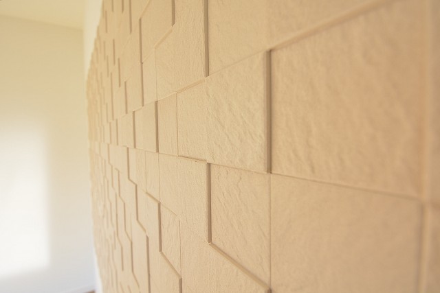 約7.2畳の洋室壁面のエコカラット