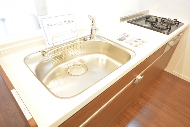 田町スカイハイツ　ワークトップが人造大理石のシステムキッチン101