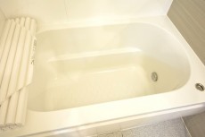 田町スカイハイツ　追い焚き機能と浴室換気乾燥機付きのバスルーム101