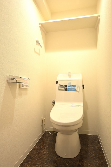 トイレはウォシュレット付き