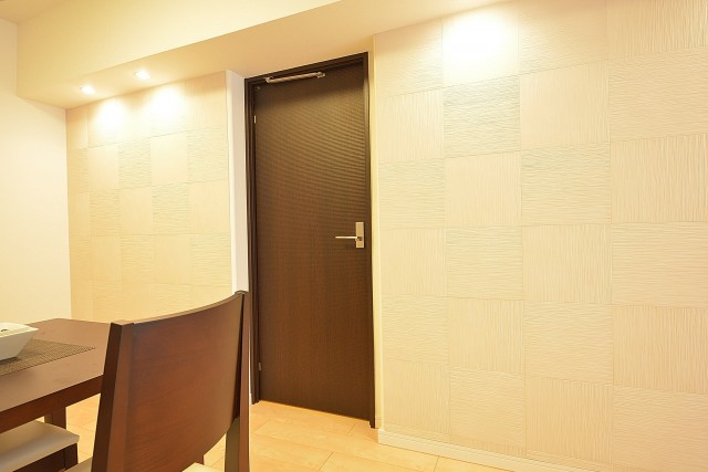 扉の先は廊下です。