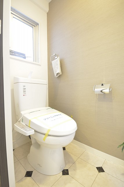 ウォシュレット付きトイレ