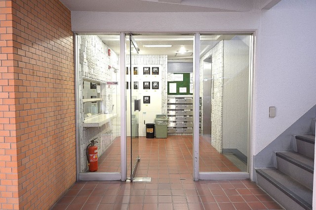 シルバーパレス千駄木　エントランス