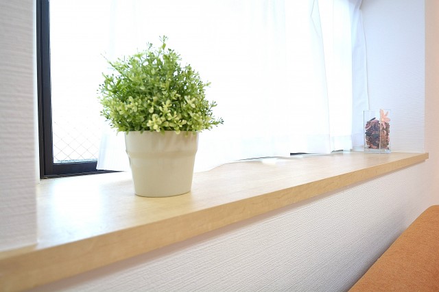 リビングの出窓