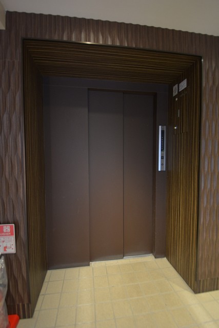 キャニオンマンション駒沢公園　エレベーター