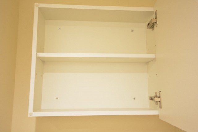 高輪中台マンション　トイレ収納