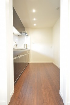 ゆったりとしたキッチンスペース