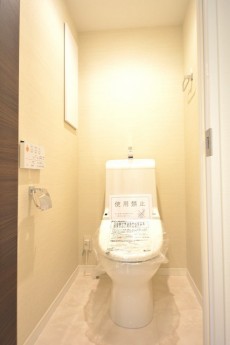 ウォシュレット付きトイレ