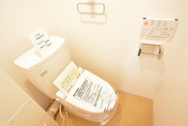 ウォシュレット付きトイレ