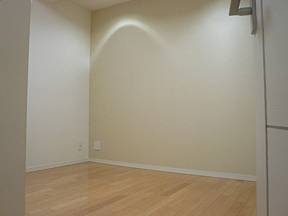 弦巻リハイム　4.6帖サービススペース205